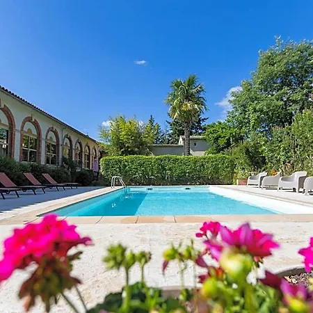 Les Bellugues Szálloda